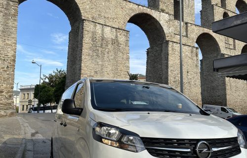 Opel Vivaro 2